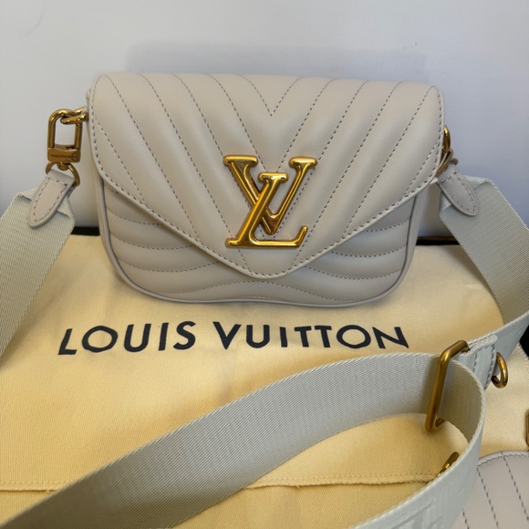 Louis Vuitton  New Wave Multi-Pochette - Picture 4 of 15